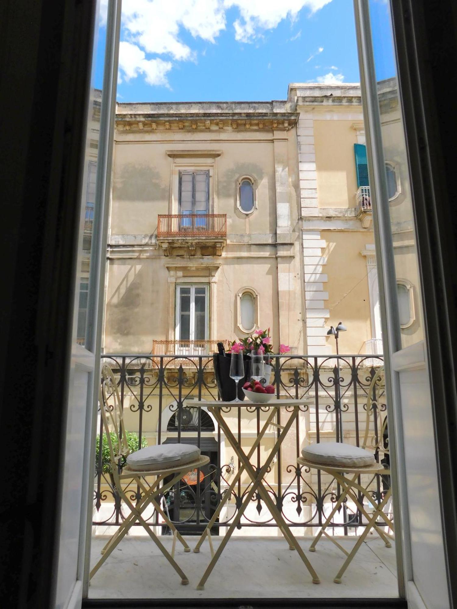 La Dimora Dei Mille Appartement Syracuse Buitenkant foto